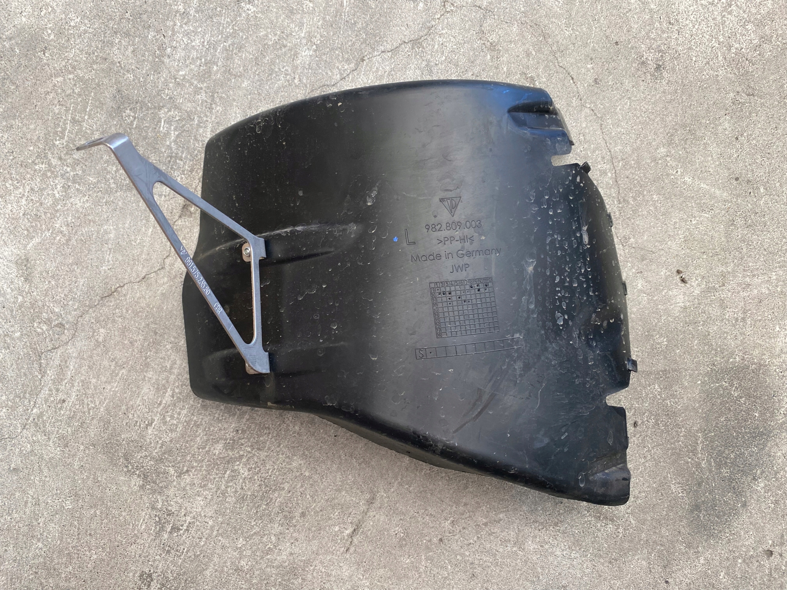 PORSCHE 982 CAYMAN Prowadnica powietrza chłodzenie hamulców 982809003