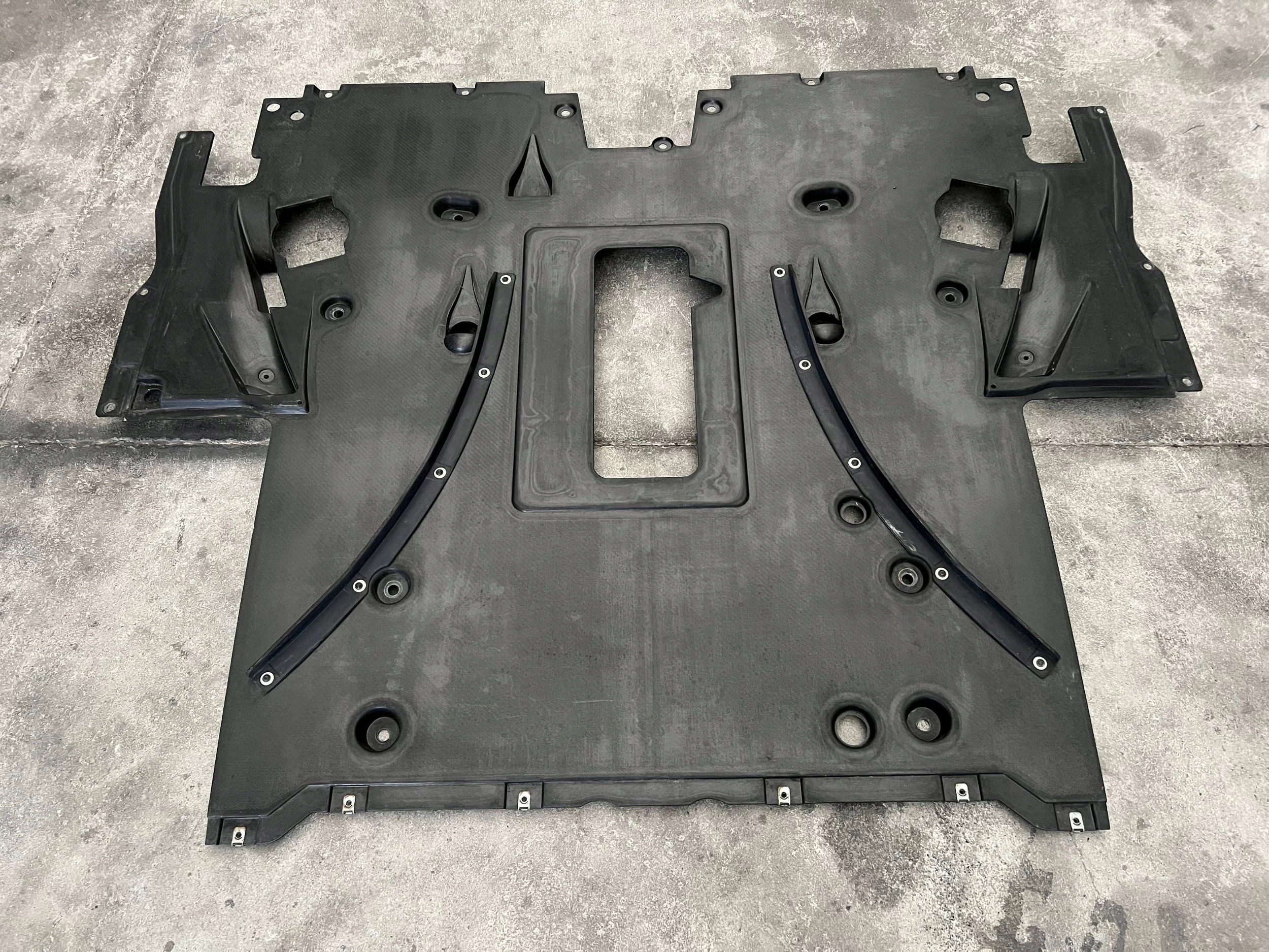 Osłona pod silnik Ferrari 488 Pista