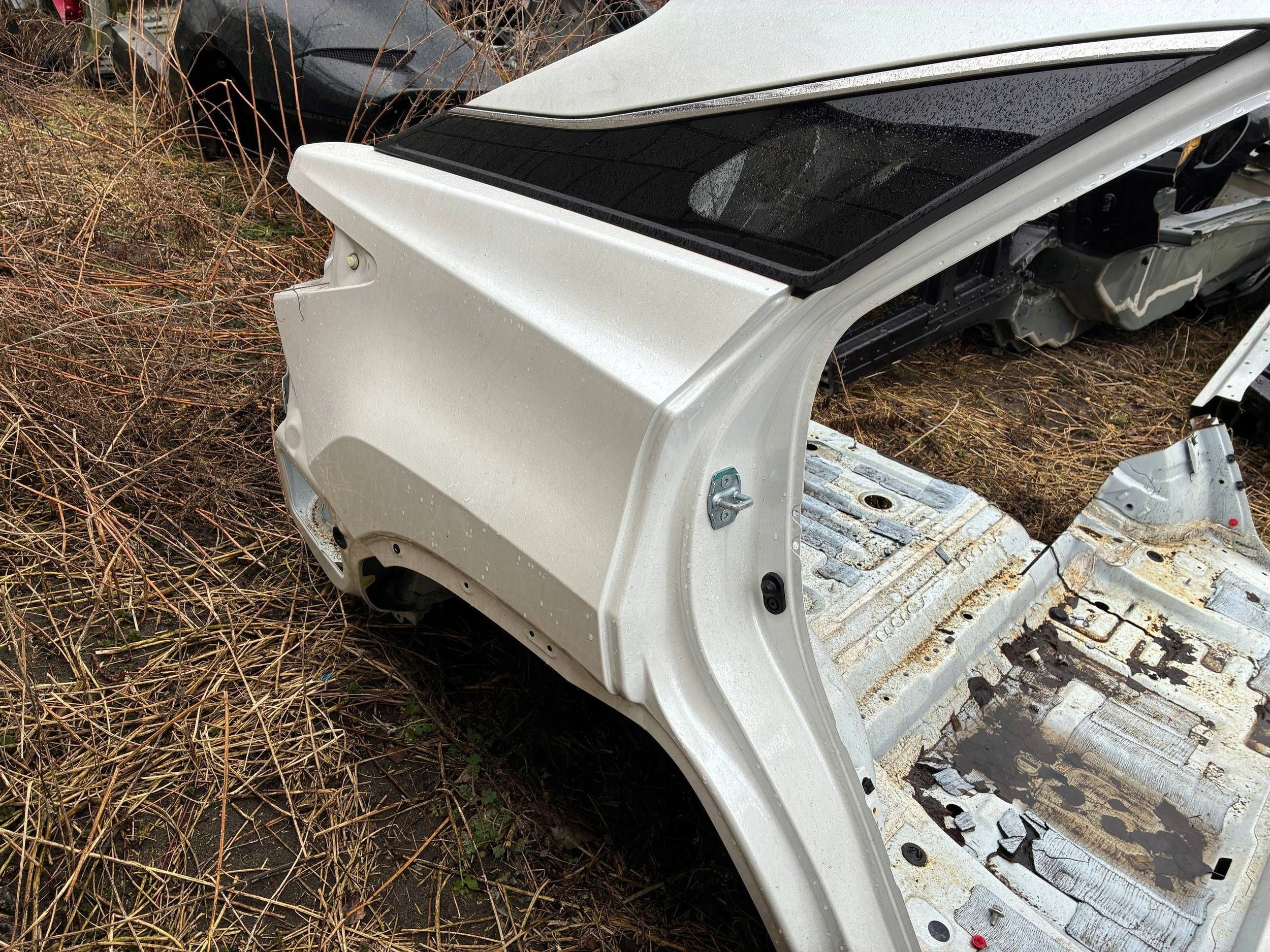 Ćwiartka tylna Tył strona prawa Błotnik Lexus RX IV 450H Lift