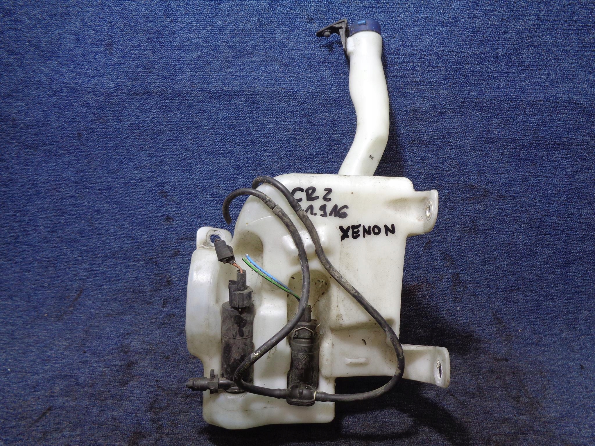 ZBIORNICZEK POMPKI SPRYSKIWACZY FIAT CROMA 2 II 05-11r. XENON