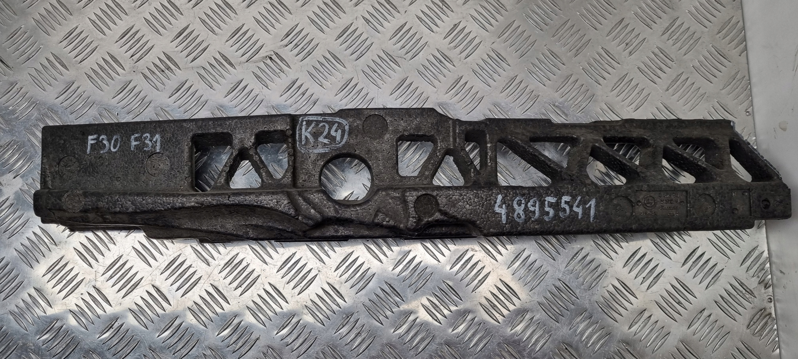 BMW F30 F31 ABSORBER ZDERZAKA PRZÓD 4895541