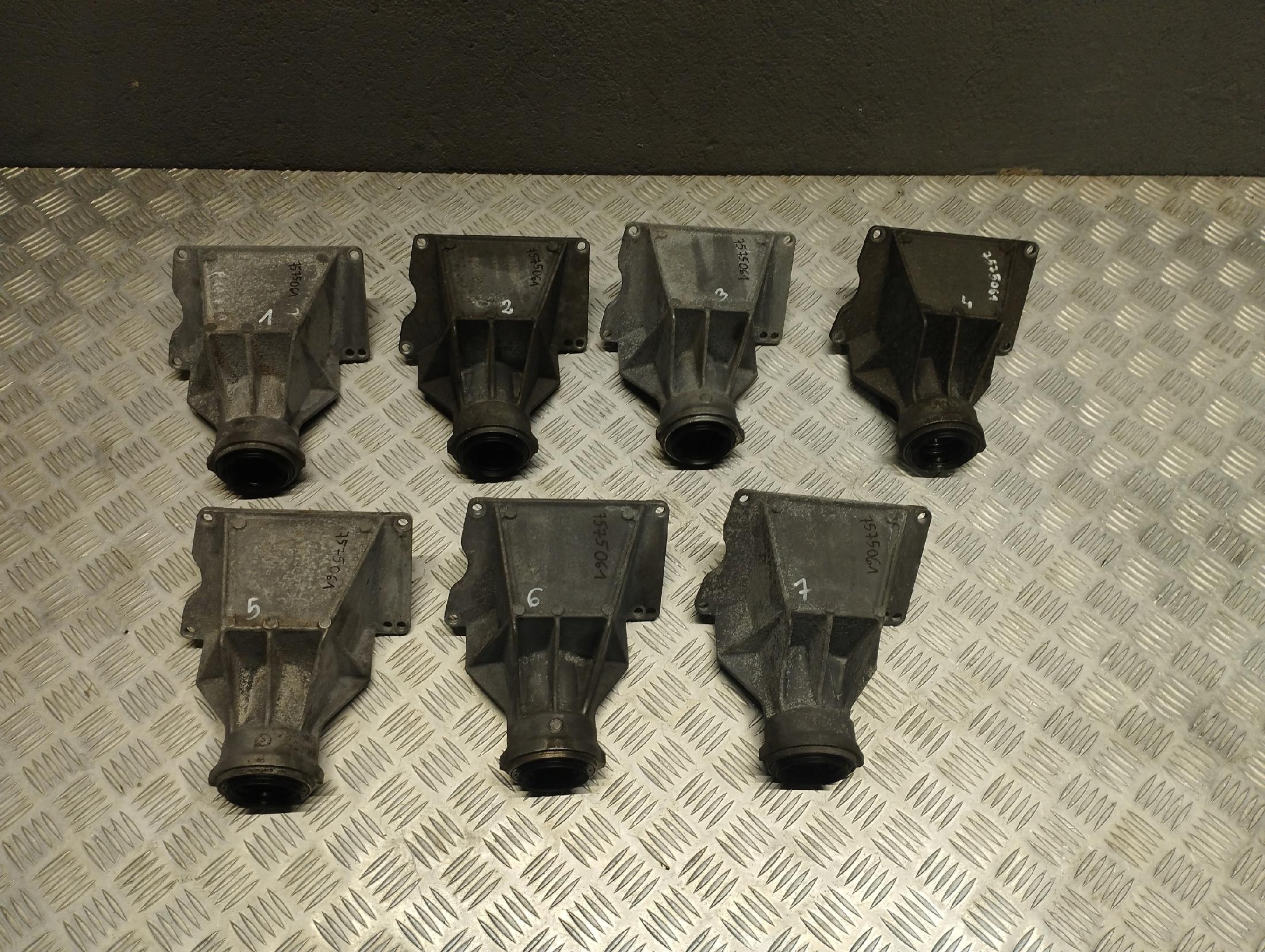 BMW E84 E90 F10 F11 ŁAPA WSPORNIK PODPORA PÓŁOSI 7575061