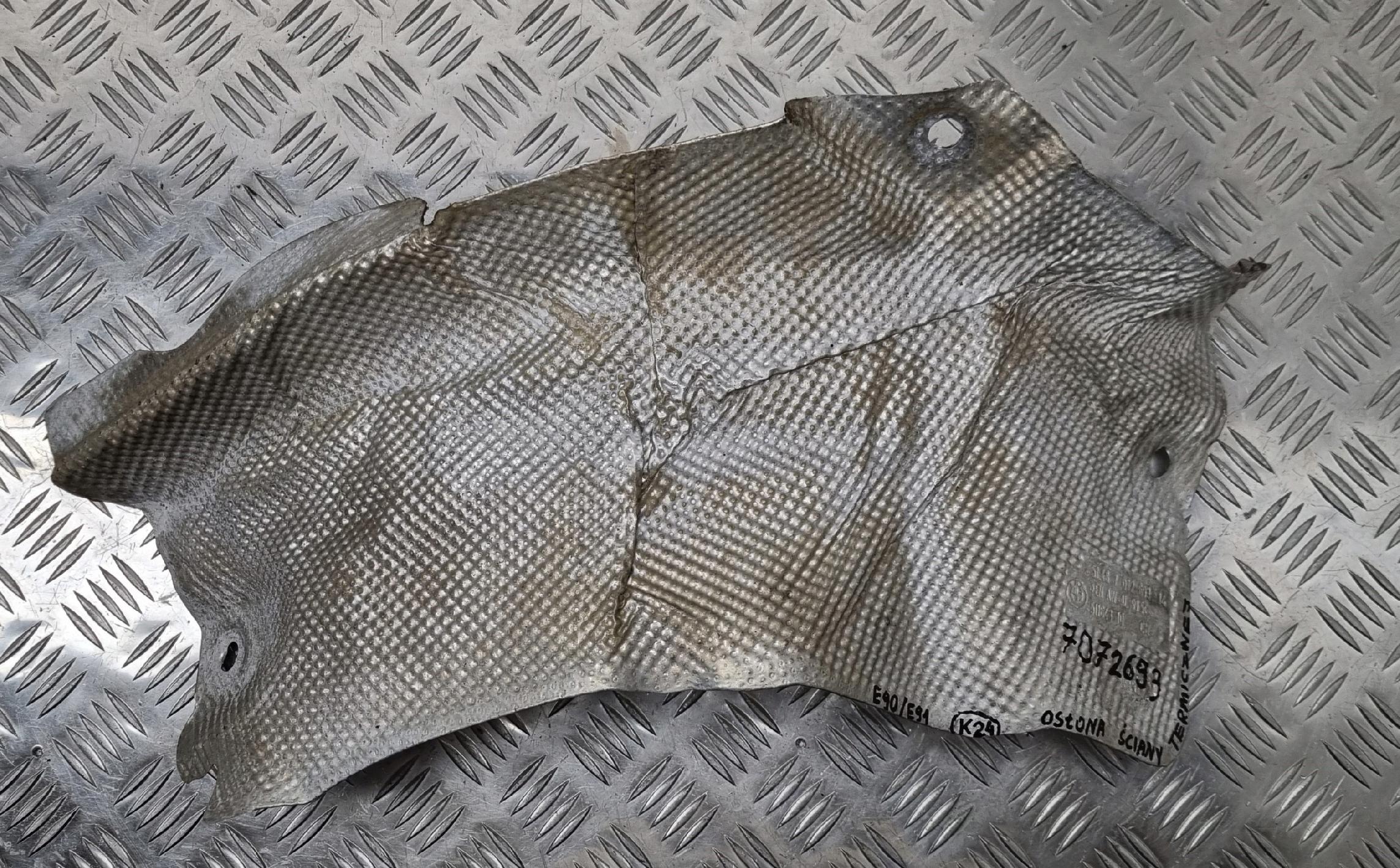 BMW E90 E91 OSŁONA TERMICZNA ŚCIANY 7072693