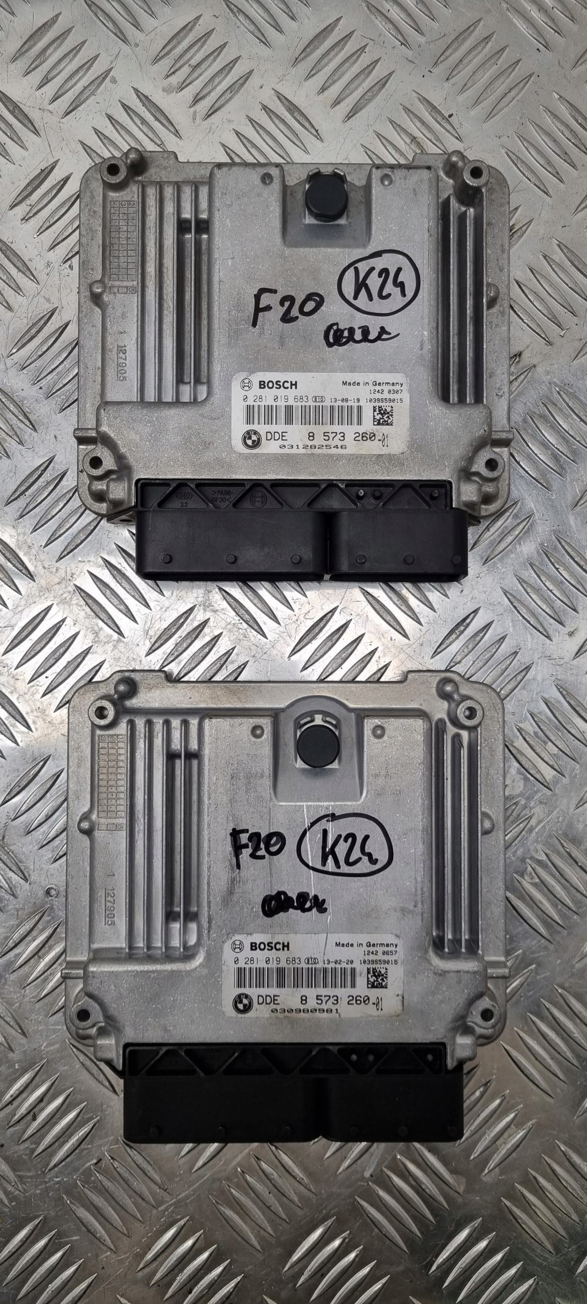BMW F20 F21 KOMPUTER STEROWNIK SILNIKA 8573260