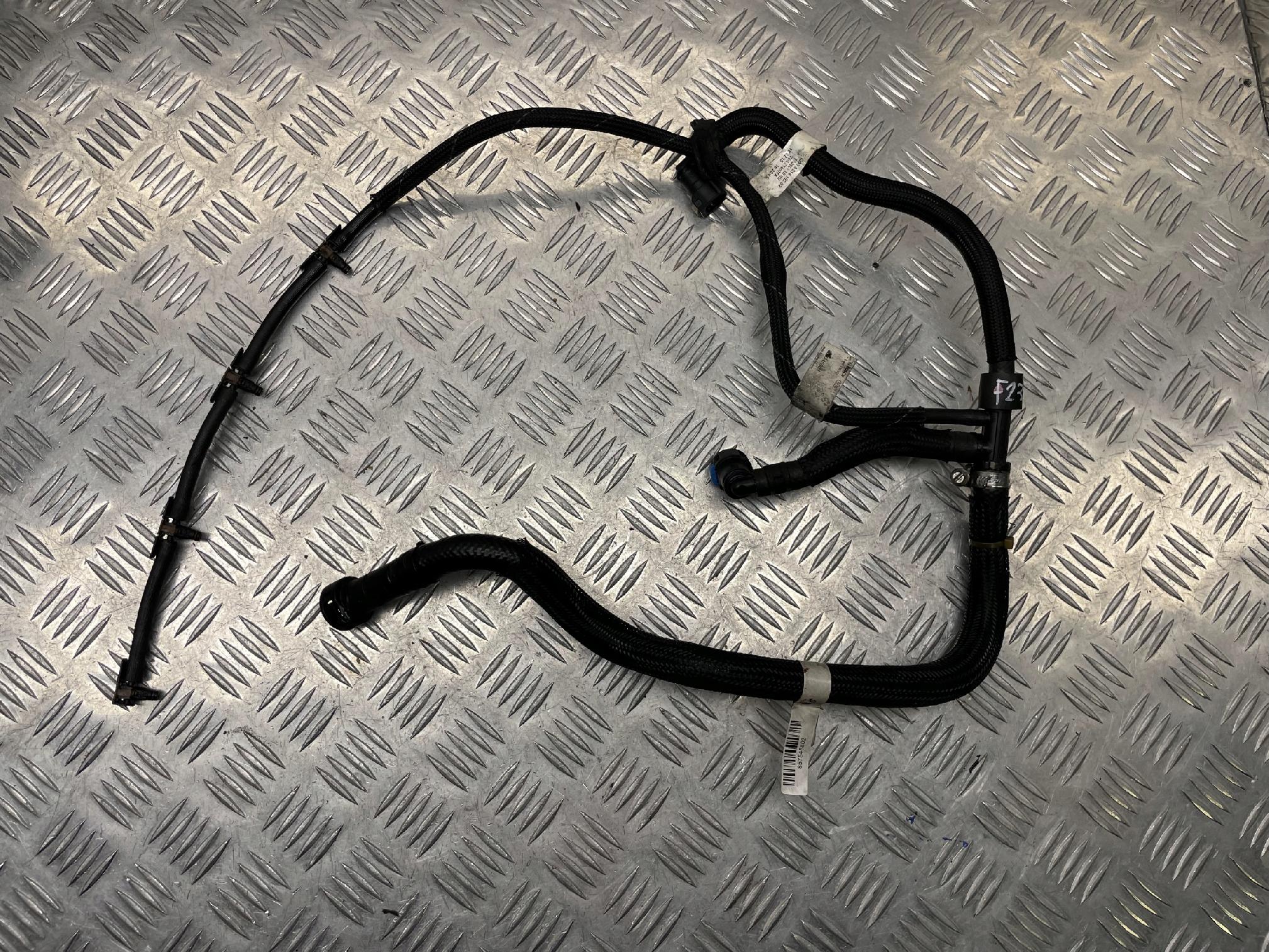 BMW F22 F23 F25 F26 F30 F36 WĄŻ PRZEWÓD PALIWA 8514102